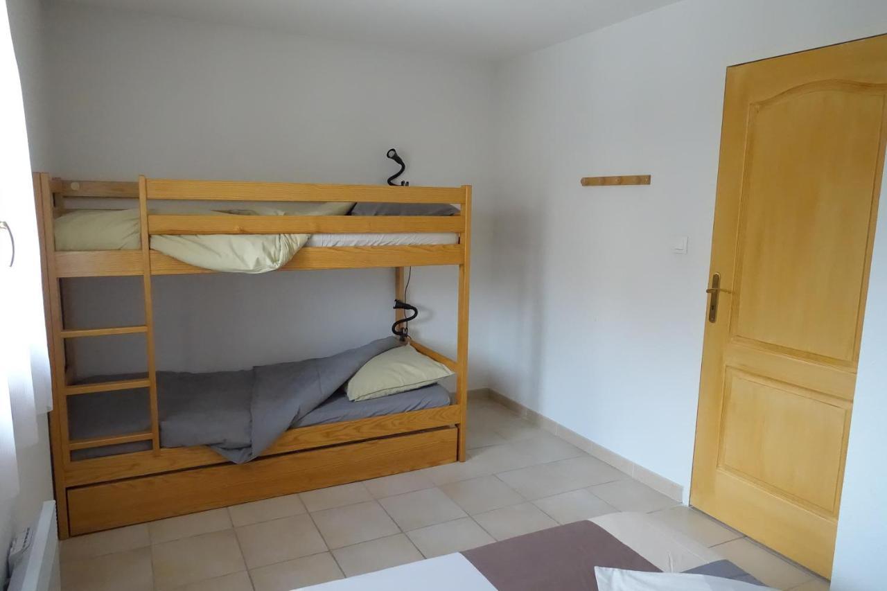 Appartement T3 au Plan d’eau d’Embrun avec Garage et Terrasse Extérieur photo